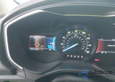 2020 Ford Fusion Titanium z USA, uszkodzony, nr VIN 3FA6P0K90LR104273